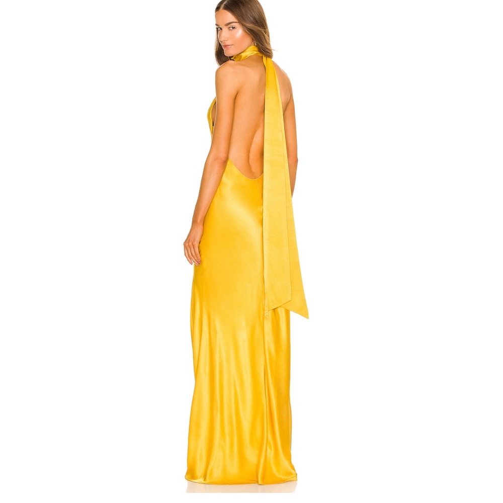 Elegant Backless Gold Dress